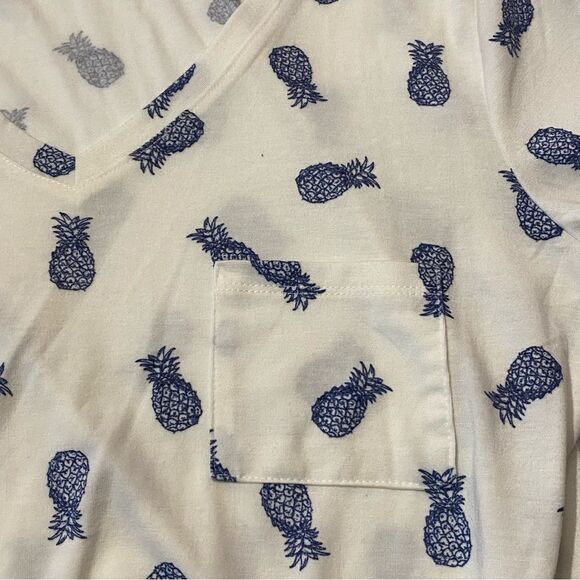 Creneau Soft Blue Pineapple Short Sleeve V Neck T- Shirt With Front Pocket Large - Picture 4 of 12